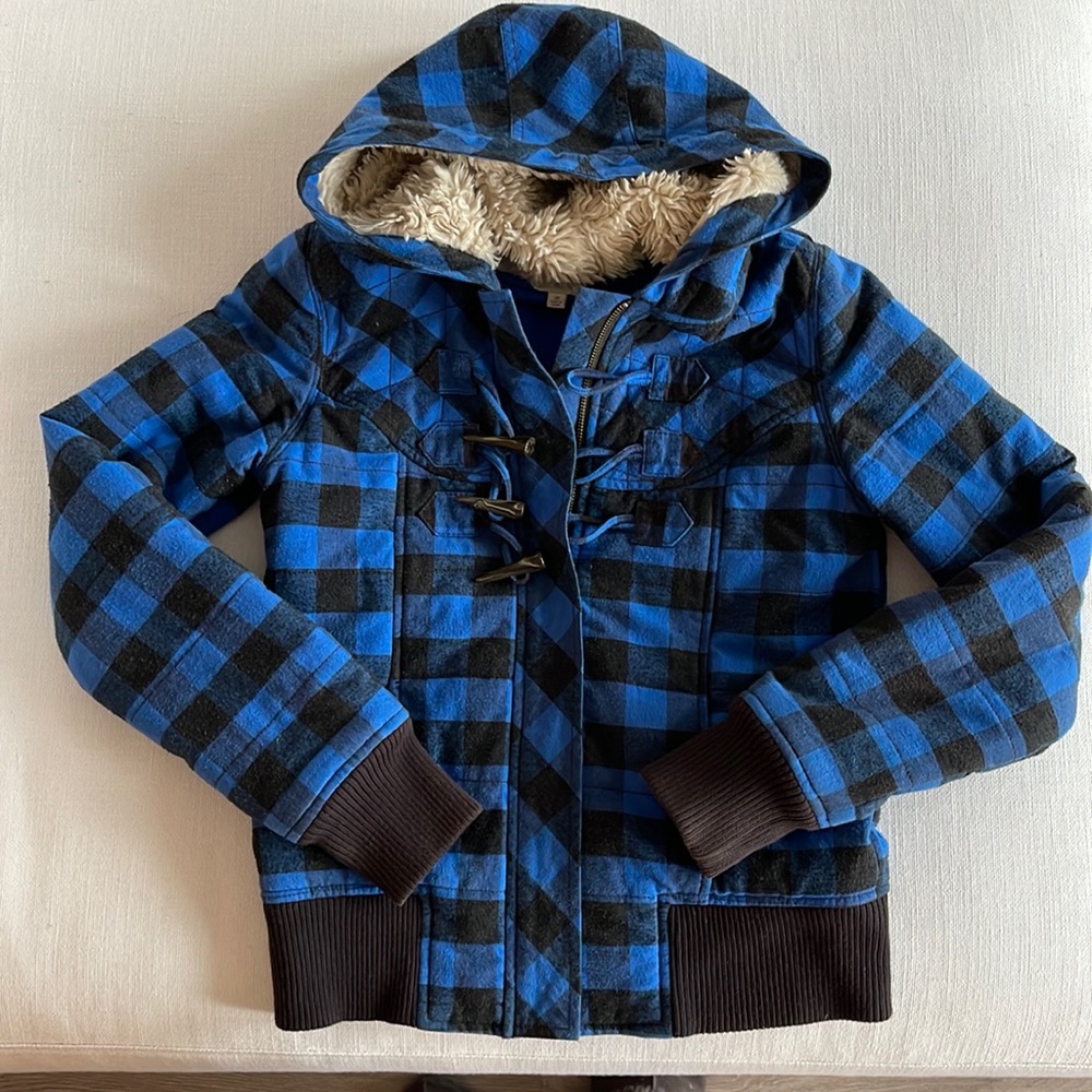 Outdoor Blue and Black Jacket with Faux Fur Hood